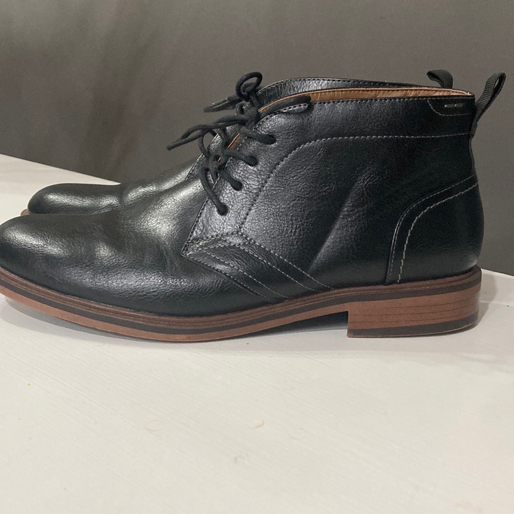 Men’s Sonoma black dress shoe/ chukka boots